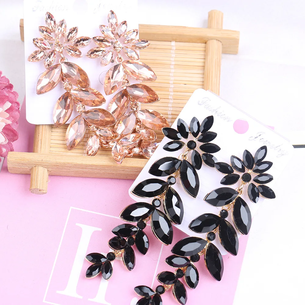 

Fashionable Bridal Women's Long Crystal Earrings Wedding Party Earrings Earrings High end Dress Jewelry Wholesale