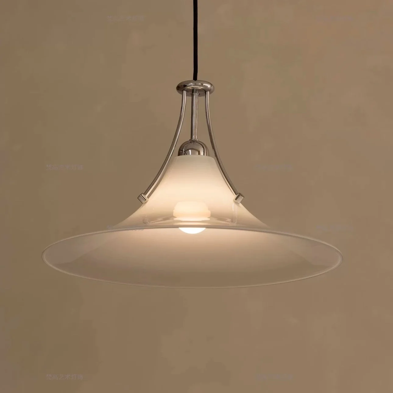 Mordern Bauhaus Gre…