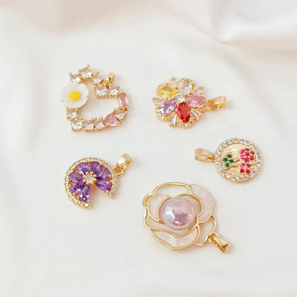 

14K Gold-plated and Inlaid Zirconium Small Daisy Peach Blossom Flower Cherry Pendant DIY Handcrafted Bracelet Pendant