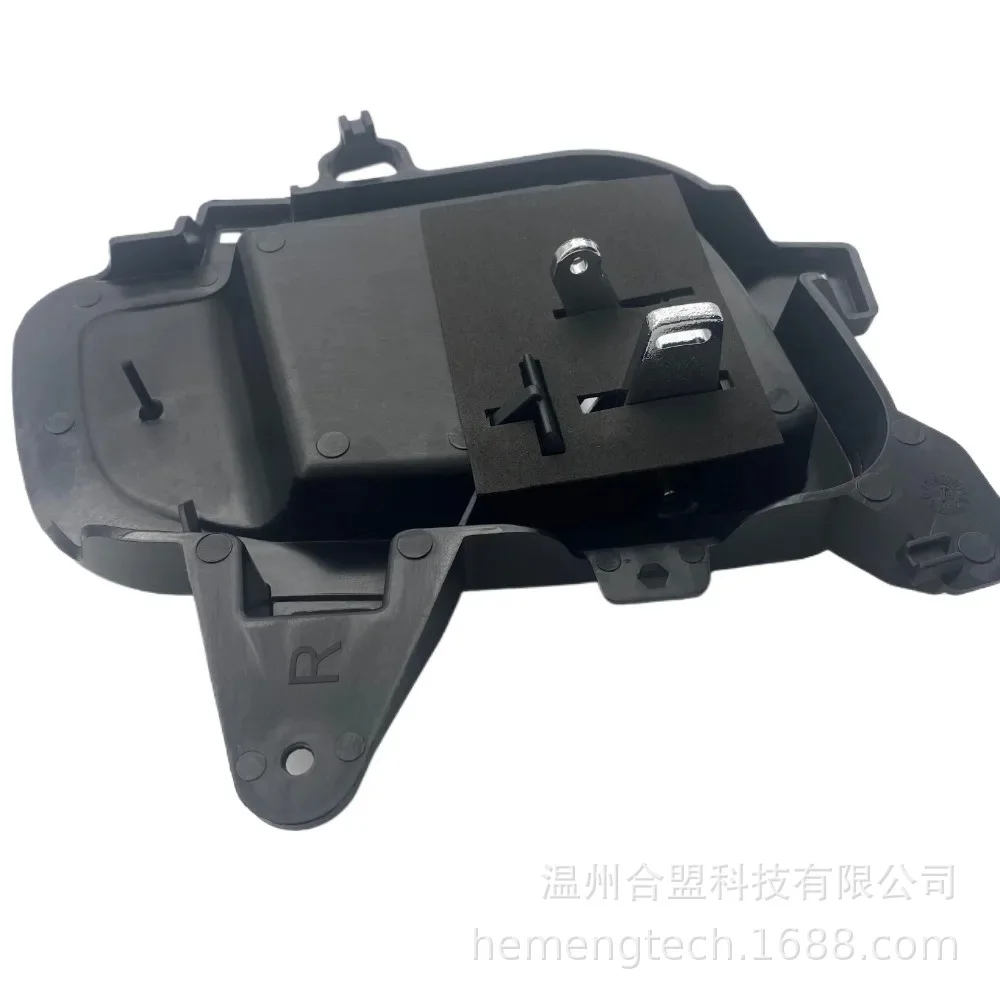 OE: 2593958 C1 2593958 C2 Applicable to international American truck door inner handle (right side)