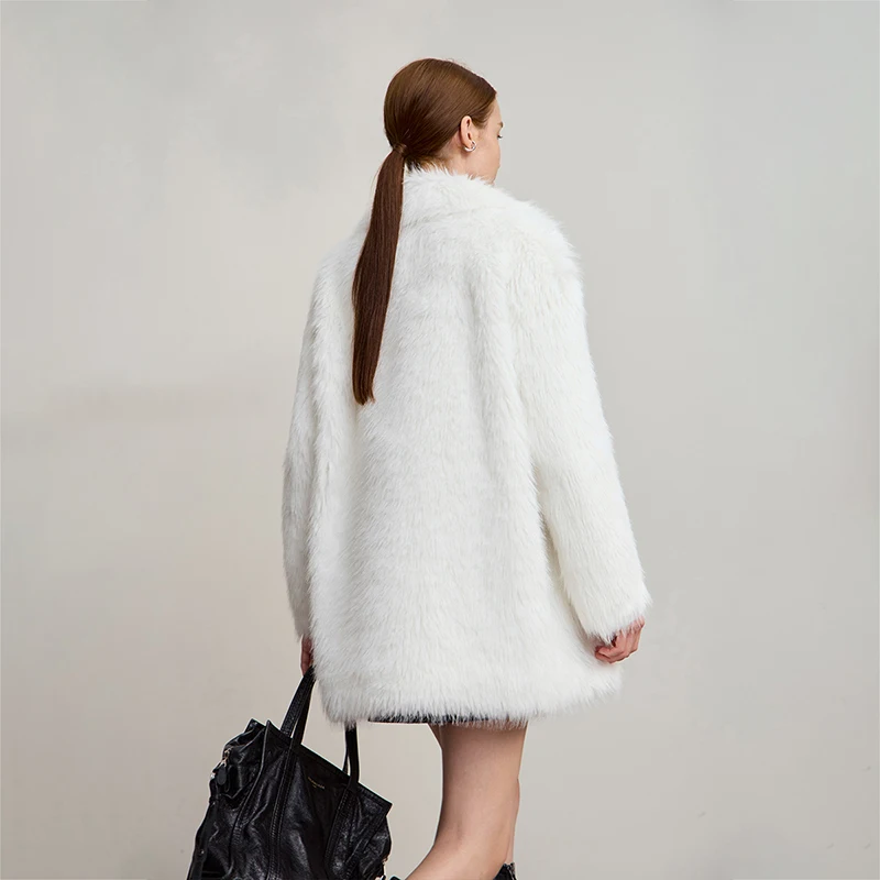 AMII Winter Fur Coat 2025 Autumn New Turn-Down Collar Versatile Coat Woman Long Sleeves Loose Casual Women's Outerwear 12554008