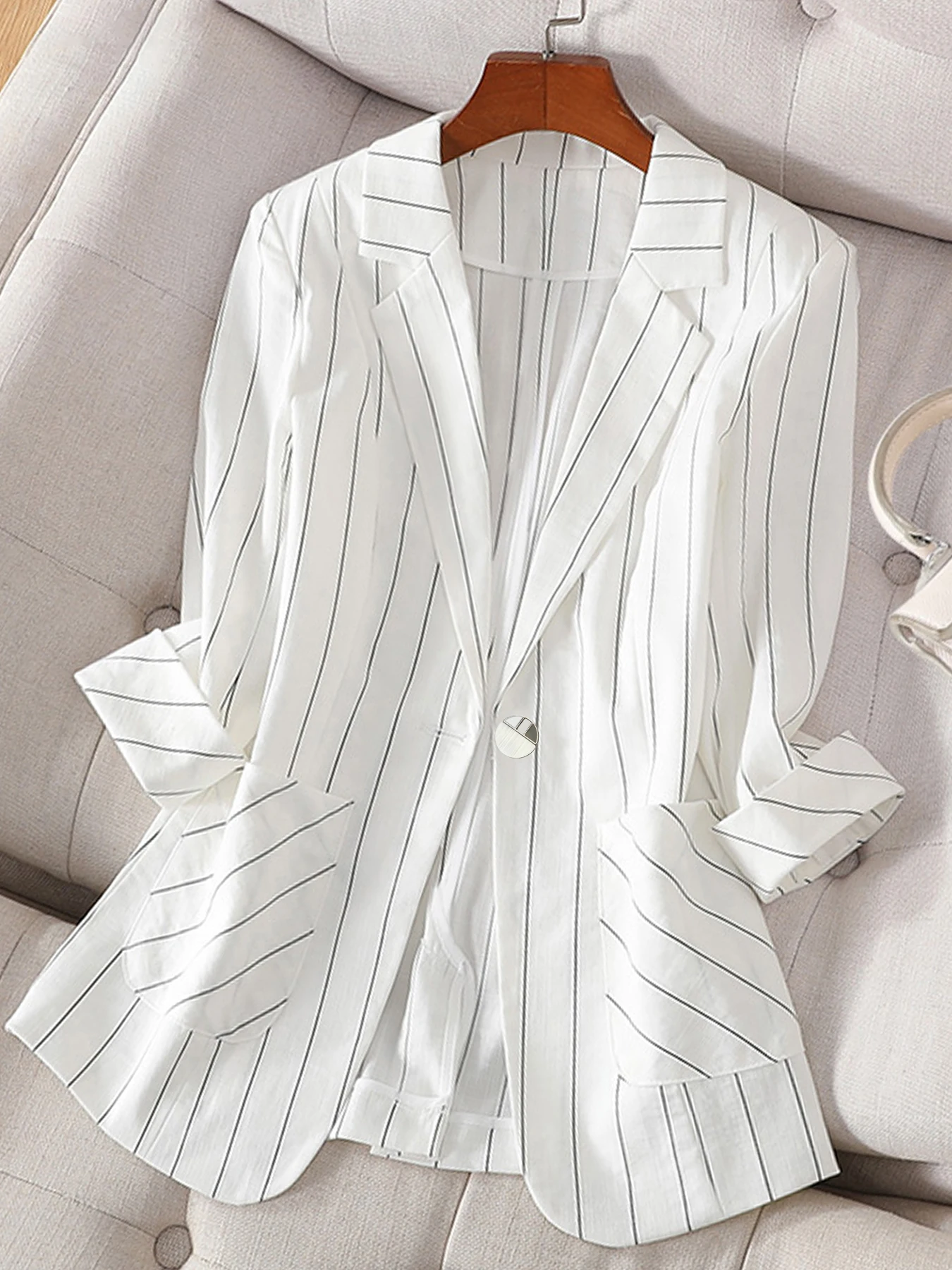 

New Summer Style Women's 3/4 Sleeve Striped Lightweight Blazer - Elegant Sophisticated Versatile Fashion suit jacket