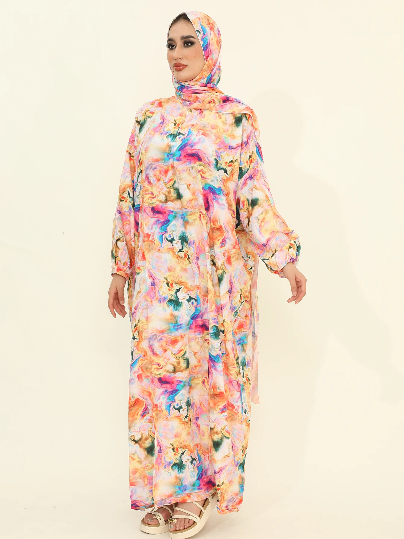 

Осенние новые мусульманские модные платья Абая с хиджабом Цельные молитвенные платья с цветочным принтом Красивые Абая Дубай