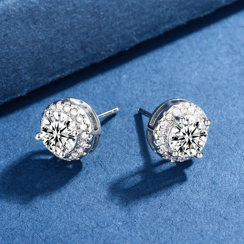 Thumbnail 4 - #76 Best Moissanite Earrings to Buy In 2026