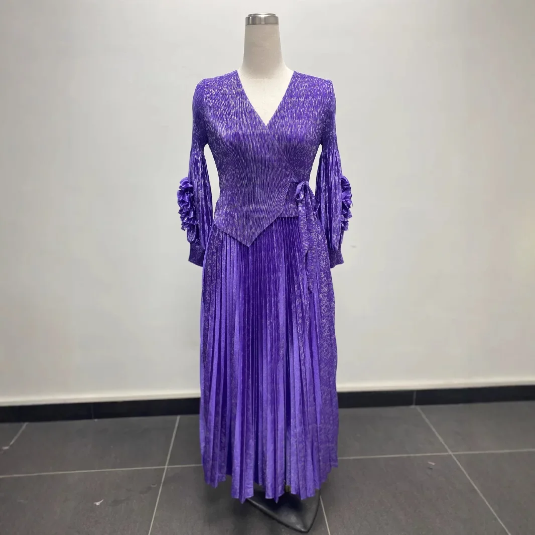 فستان مطوي ثلاثي الأبعاد على شكل زهور على شكل V وكشكشة أنيقة فساتين فضفاضة أنيقة للسيدات موضة جديدة 2025 ملابس فاخرة