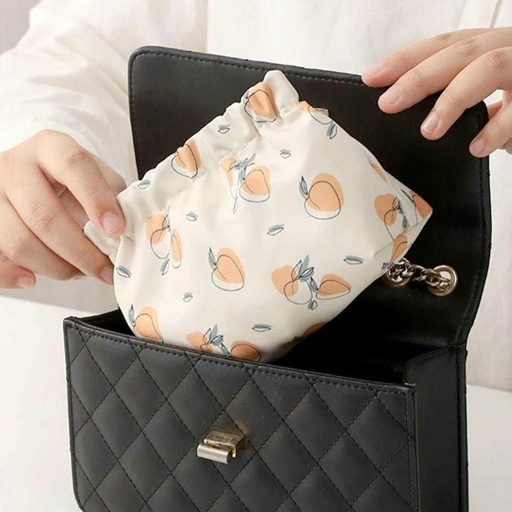 1PC Polyester Printed Storage Bag, Fruit Makeup Bag, Waterproof, Portable Key, Lipstick, Mini Storage Wallet image 4