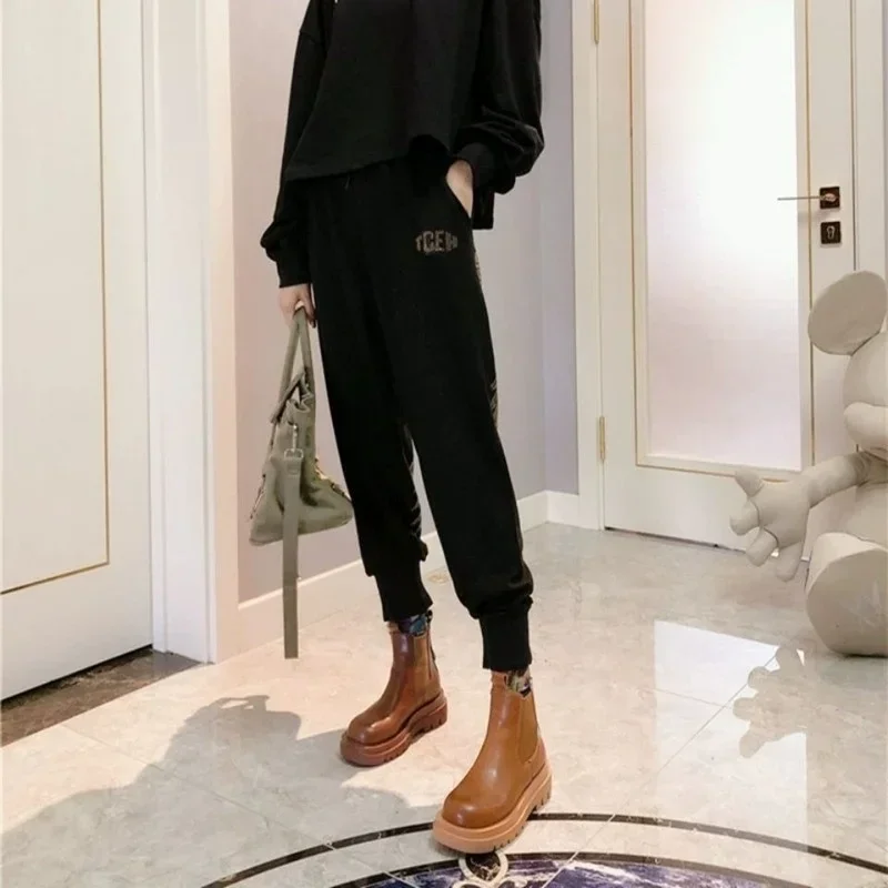 بنطلون حريمي محبوك ، بنطلون طويل كاجوال فضفاض عصري ، تطريز ثقيل وأجنحة كريستال ، خريف وشتاء