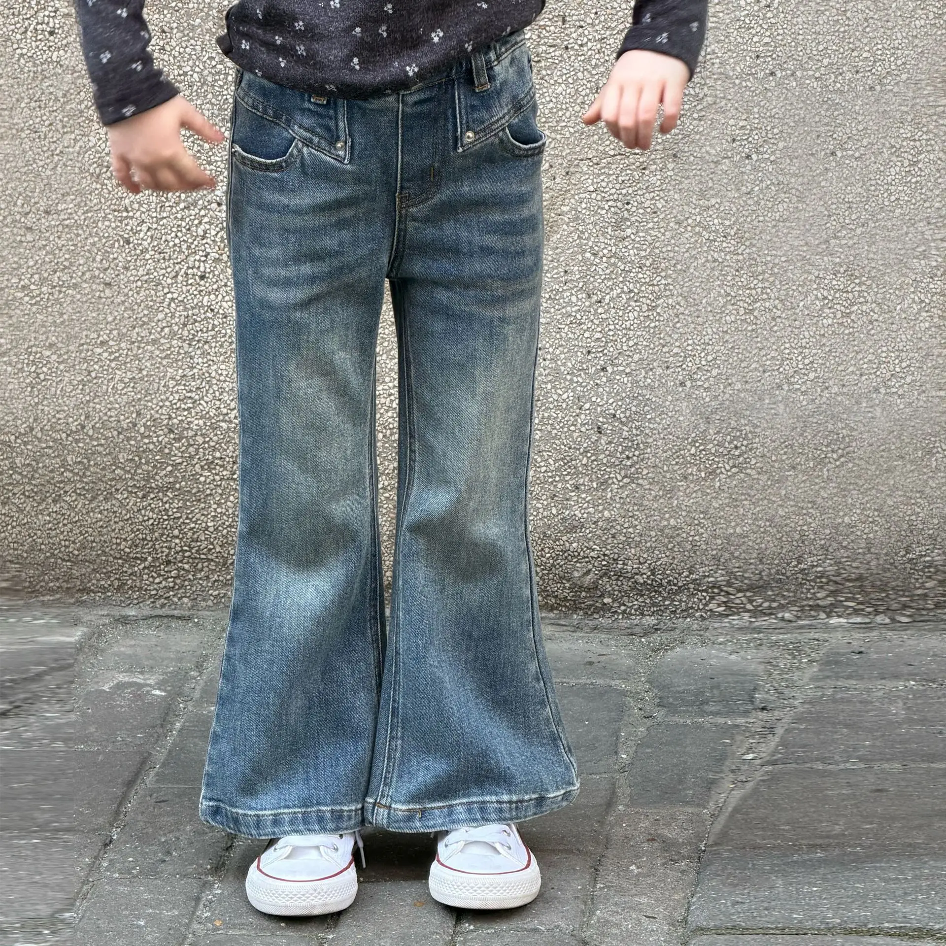 2026 Fall Girls Mid Rise Elastic Waist Slim Fit Nice Versatile Fashion Solid Denim Flare Pants Fall New Long Pants