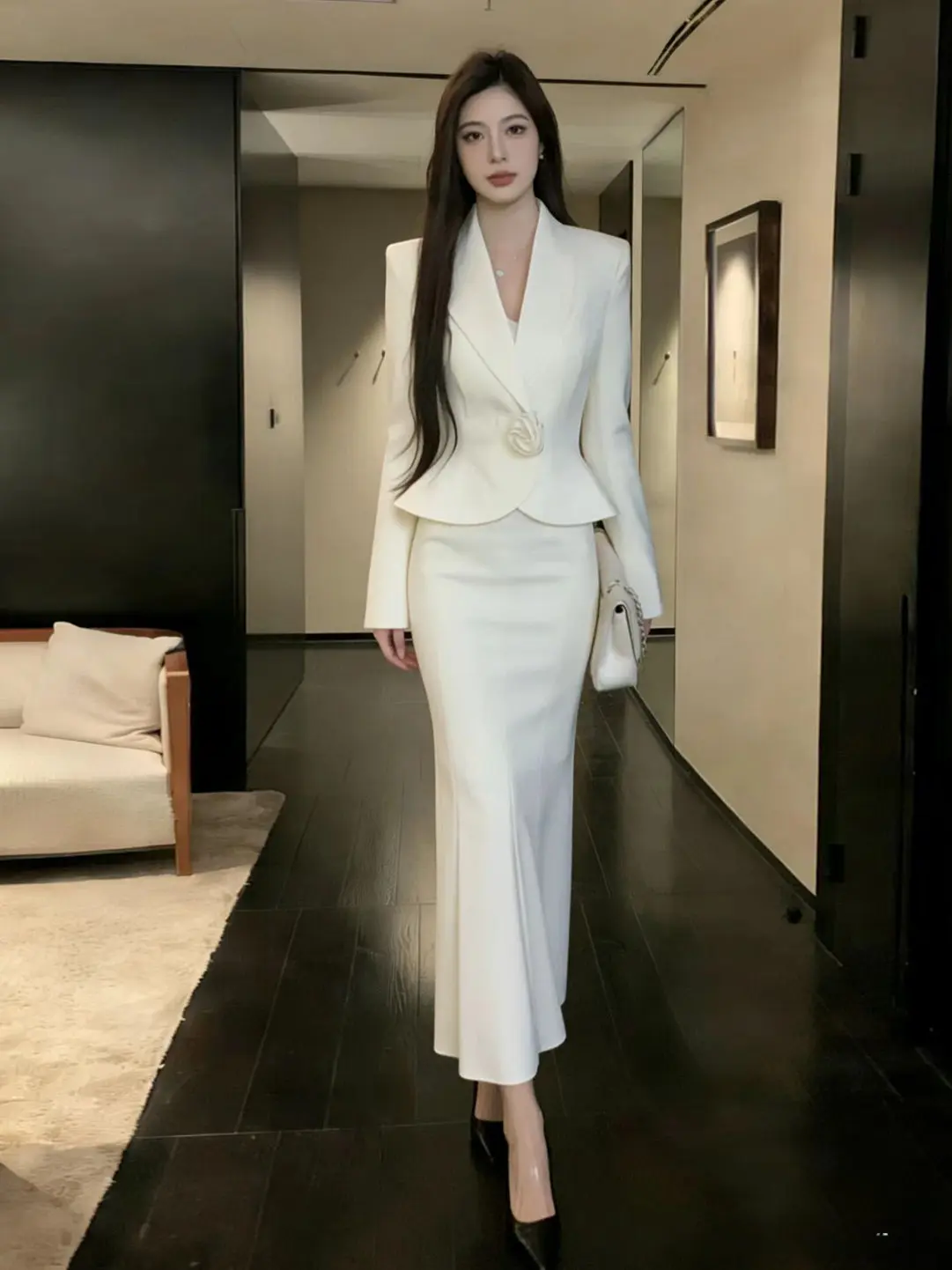 

Женский модный костюм Ele Light Beige: пиджак с длинным рукавом и юбка с эффектом похудения, весна 2026, для офиса, из полиэстера