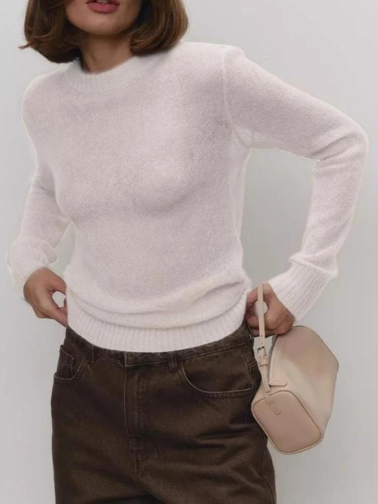 เสื้อไหมพรมคอเต่าแบบใหม่สำหรับฤดูใบไม้ร่วงและฤดูหนาว เสื้อสเวตเตอร์หรูหราสำหรับผู้หญิง เสื้อถักลำลอง เสื้อแขนยาวเนื้อนุ่ม เสื้อผ้าผู้หญิง