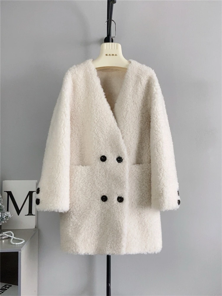 Pure wool V-neck, medium length, solid color temperament, lamb wool jacket, composite fur, Haining fur, autumn and winter new