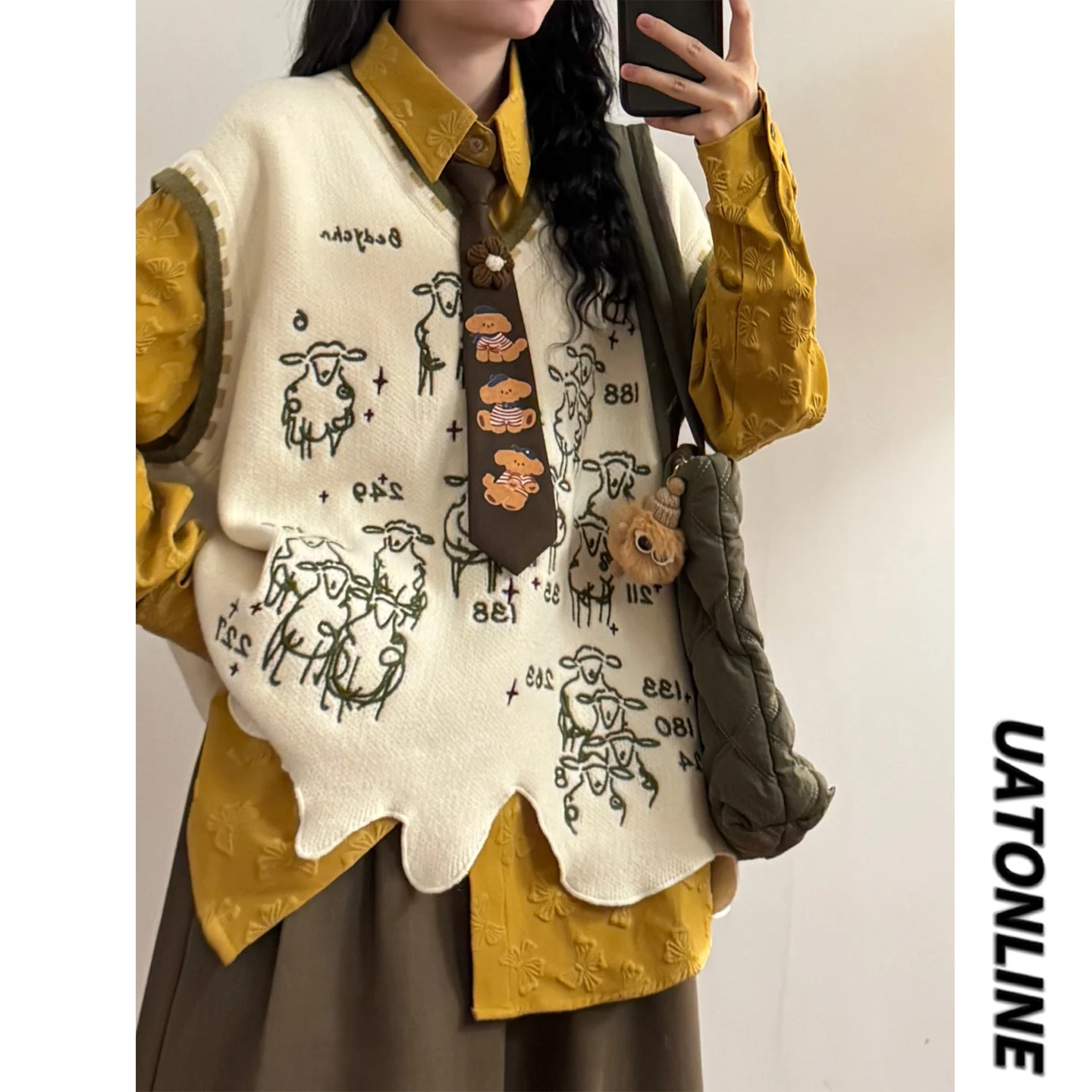 UATONLINE Autumnal Retro Artistic Style Star Counting Sheep Embroidery V-neck Sweater Vest Top for Girls Students Loose Fit