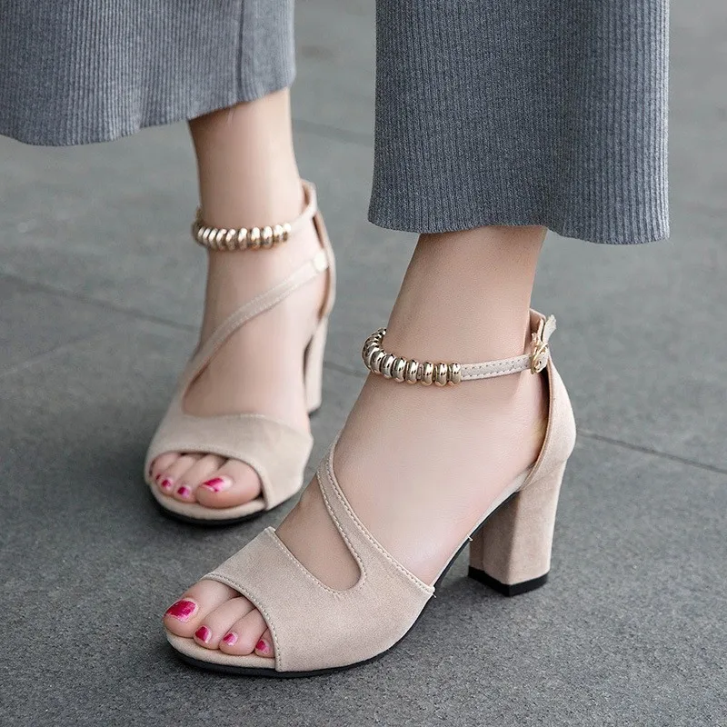 2024 New Fish Mouth Style Solid Color Fashion Beaded One-line Buckle Buckle All Low Top Women Sandals Ladies Shoes