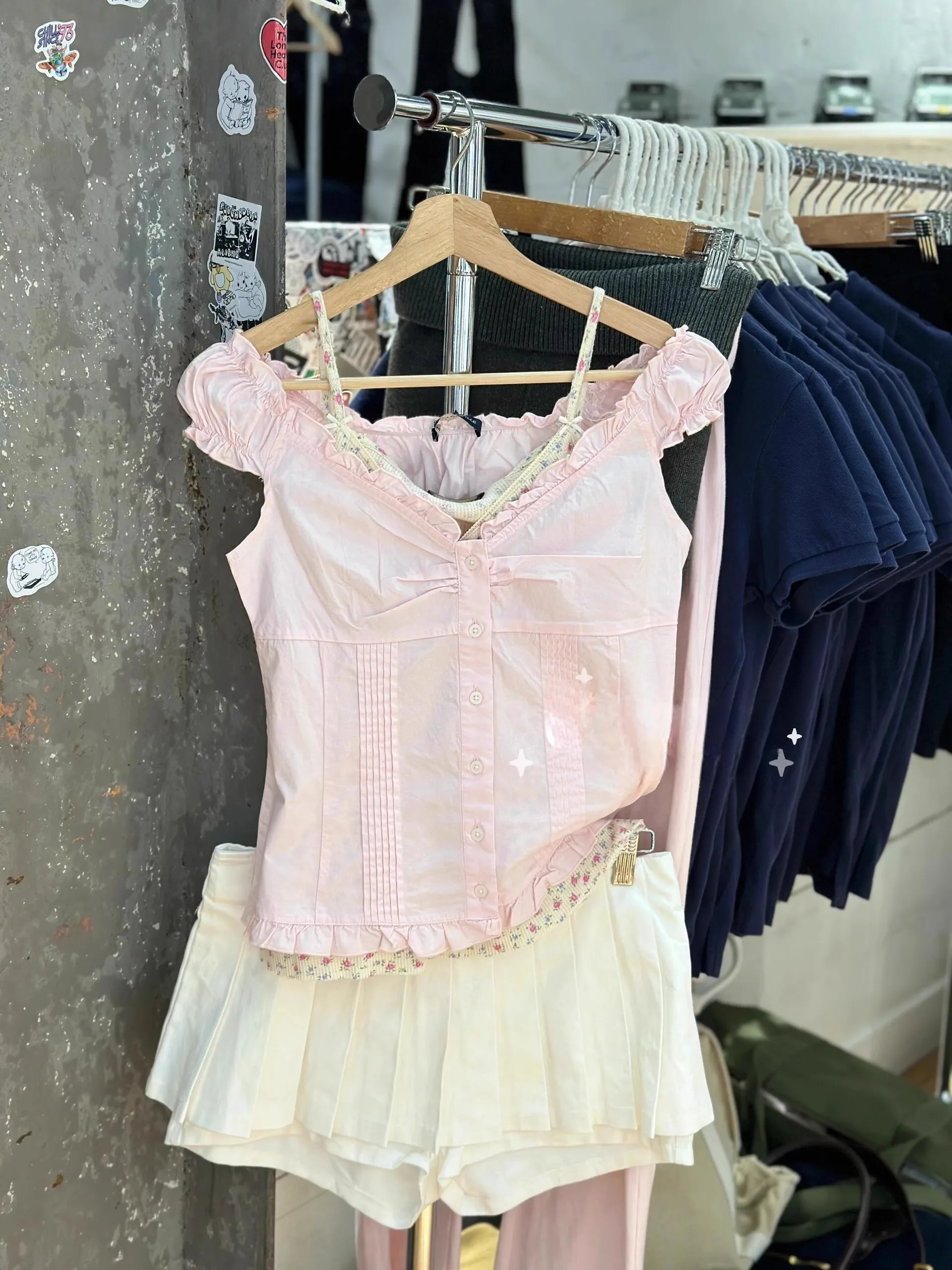 تي شيرت نسائي من براندي جيرل سبايسي جيرل بأكمام مكشكشة وتصميم ضيق من مزيج القطن والبوليستر