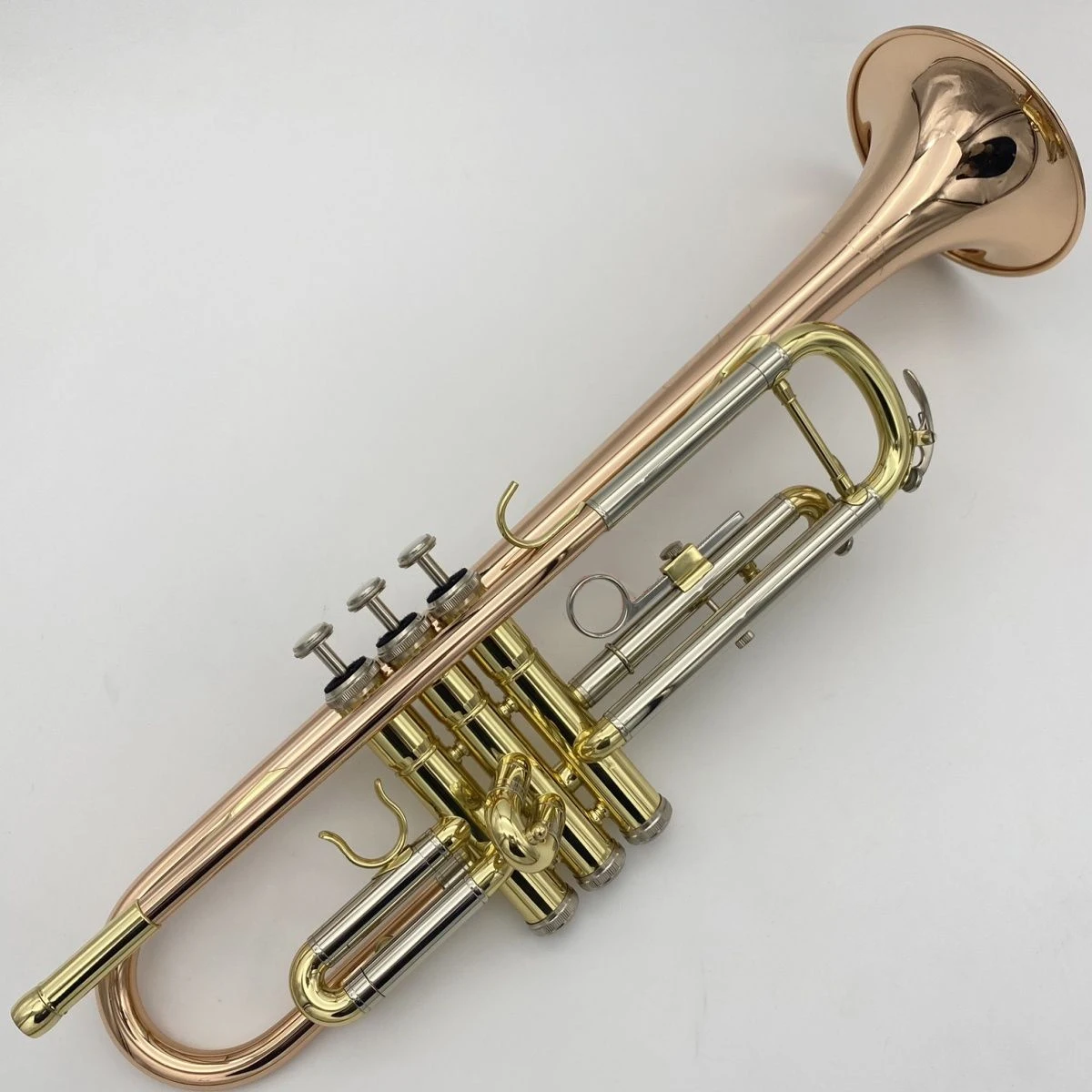 New phosphor bronze gold-plated b-flat professional trumpet instrument surface silver-plated three-tone Bb trumpet horn