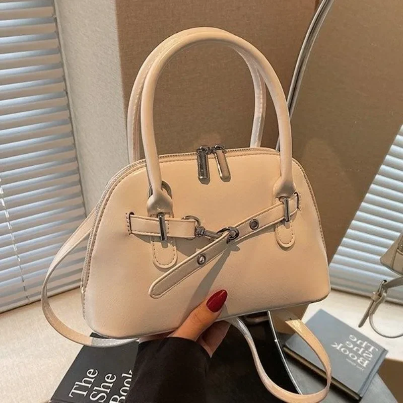 

Trendy Letter Logo Diaper Bag Stylish Casual Simple Handbag Crossbody Bag Paris Famous Designer Ladies Purse