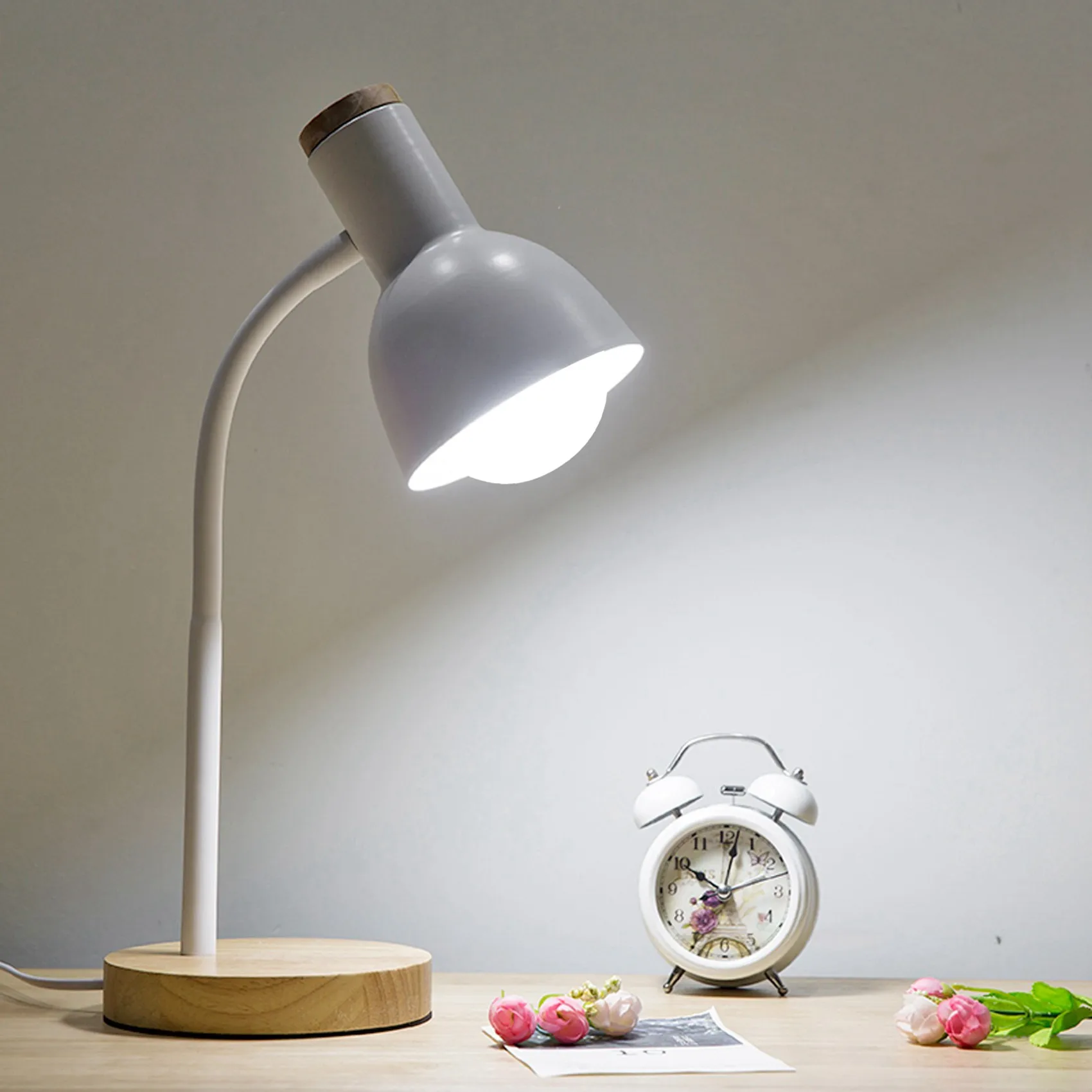 

AS94-2X E27 5W 12V High-Power White Light Bulb