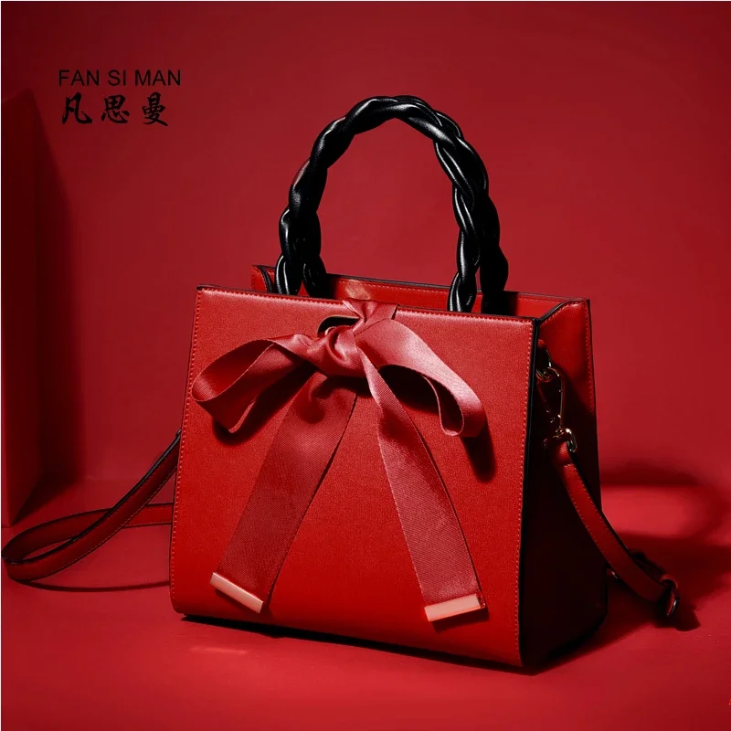 luxury-vintage-leather-crossbody-bag-unique-minimalist-design-for-women-with-solid-color-and-fashion