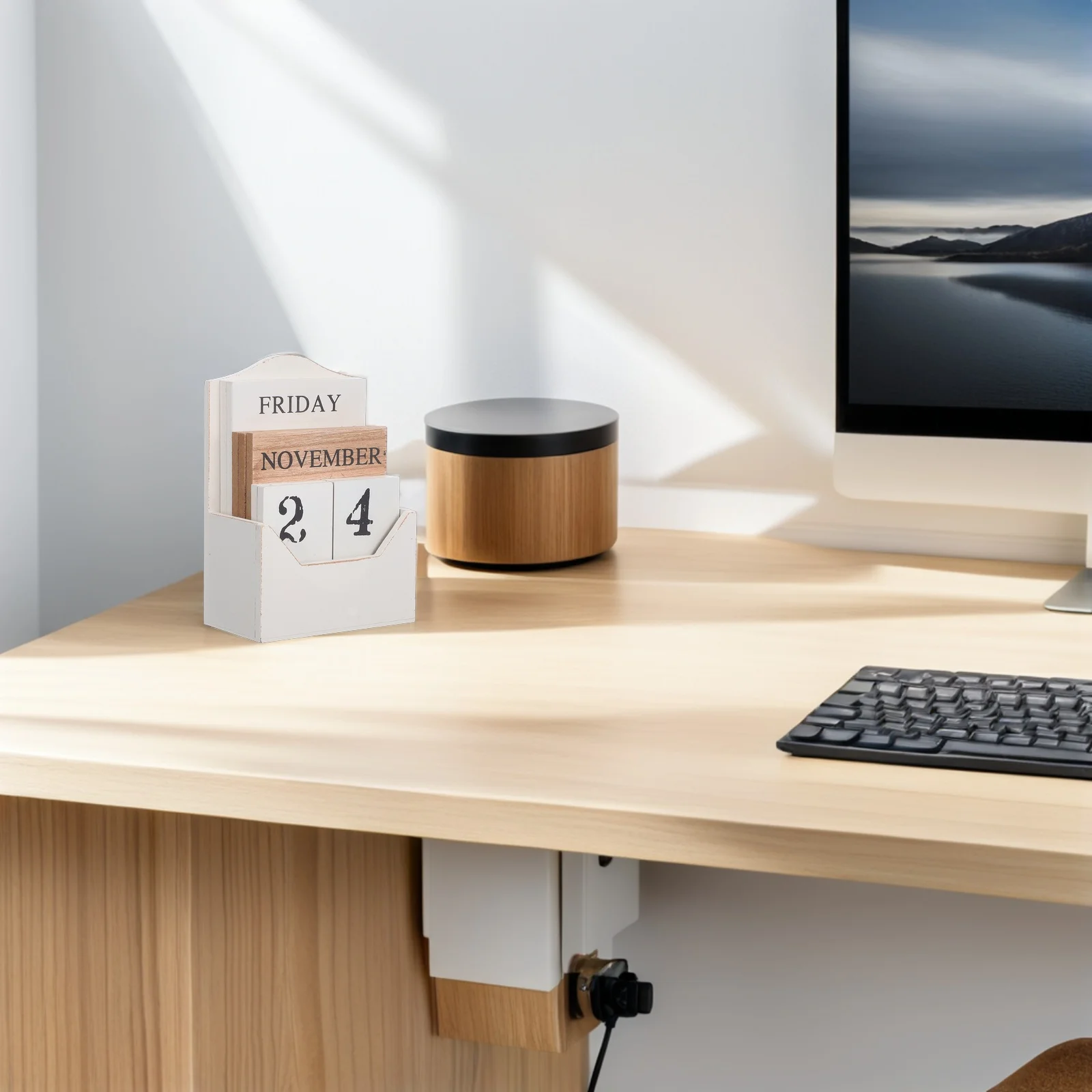 

Wooden Block Perpetual Calendar for Desk Vintage Style Manual Date Changer Natural Solid Wood Home Office Decor Study Room