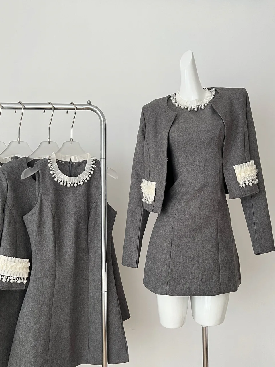   مزين ort Sve Long Sve Jaet and Vest Dr Autumn Faion ملابس نسائية من الخرز الثقيل للعمل الخشبي...