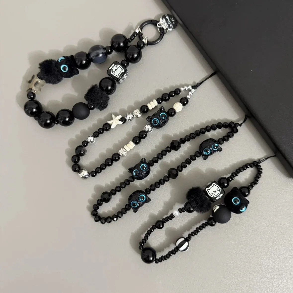 Black owl ins pendant stars phone lanyard for iphone 17 promax airpods pro 3 plush bracelet anti loss rope