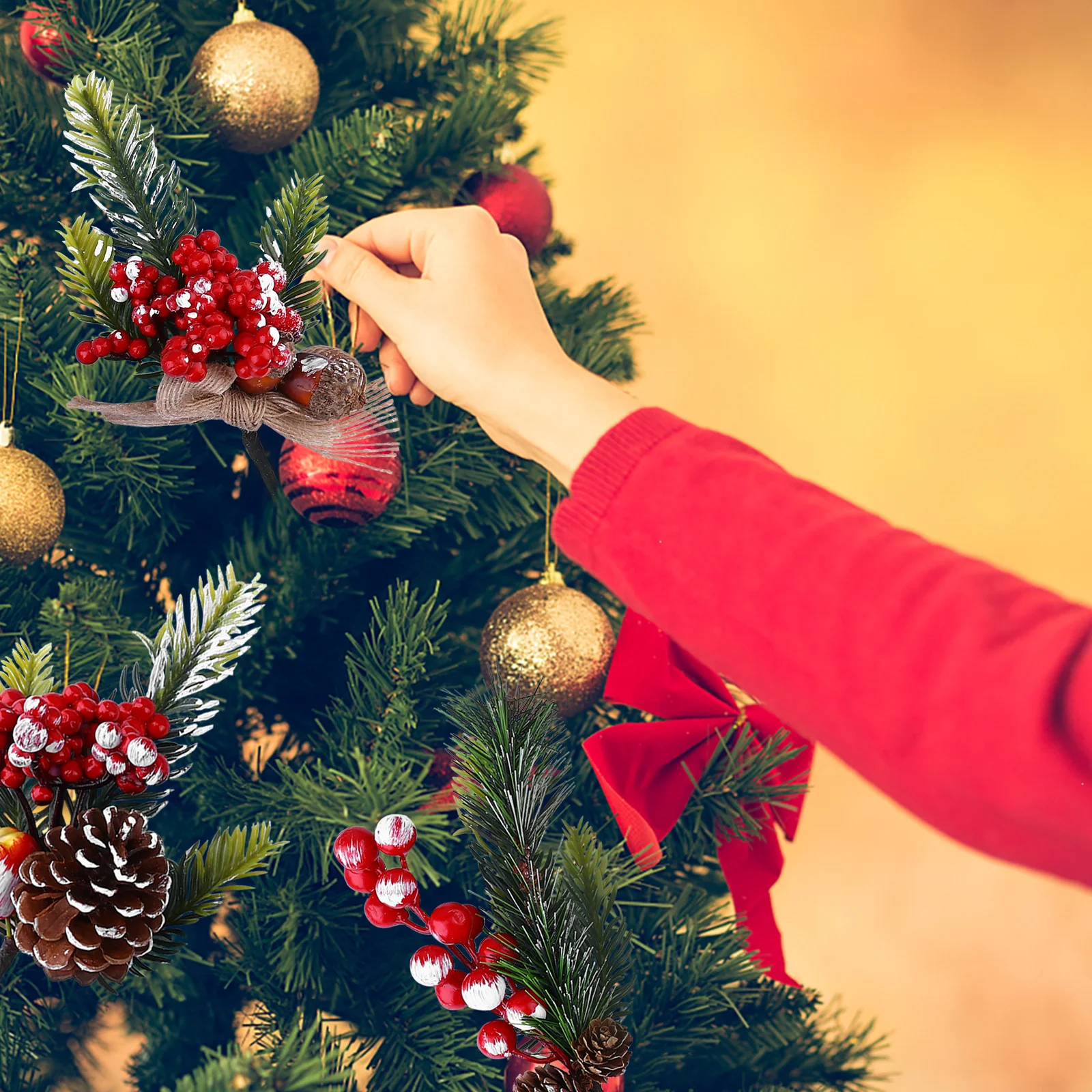 

8pcs Artificial Red Berry Branches Fake Christmas Decor Simulation Berries For Wedding Holiday Home Flower Decoration Diy Craft