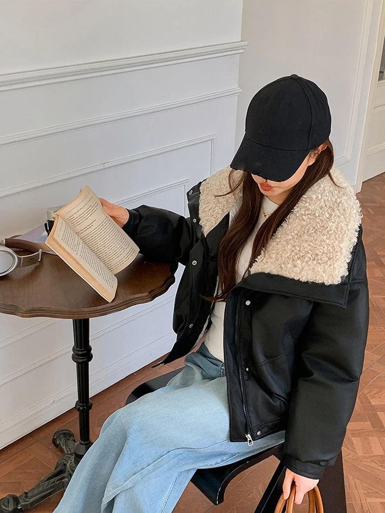 2026 Winter New Thick PU Leather Coat Women Cropped Fluffy Lapel Collar Padded Jacket Female Zip-up Streetwear Cool PU Parkas