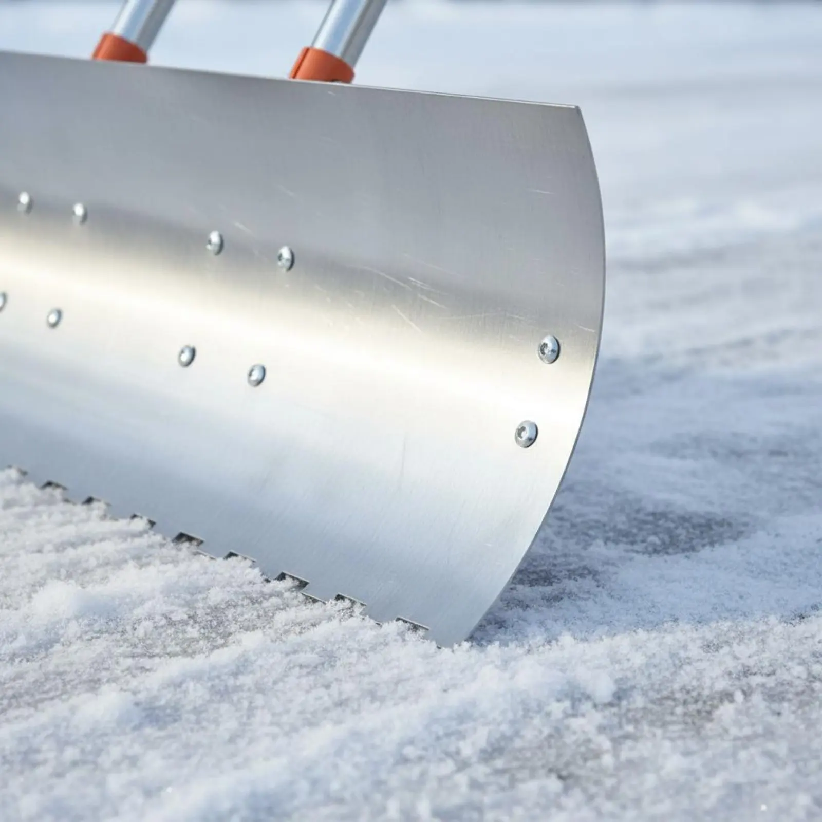 

Wheeled Winter Precipitation Pusher Stainless Steel Rolling Winter Precipitation Shovel Sturdy Duty Grain Shovel