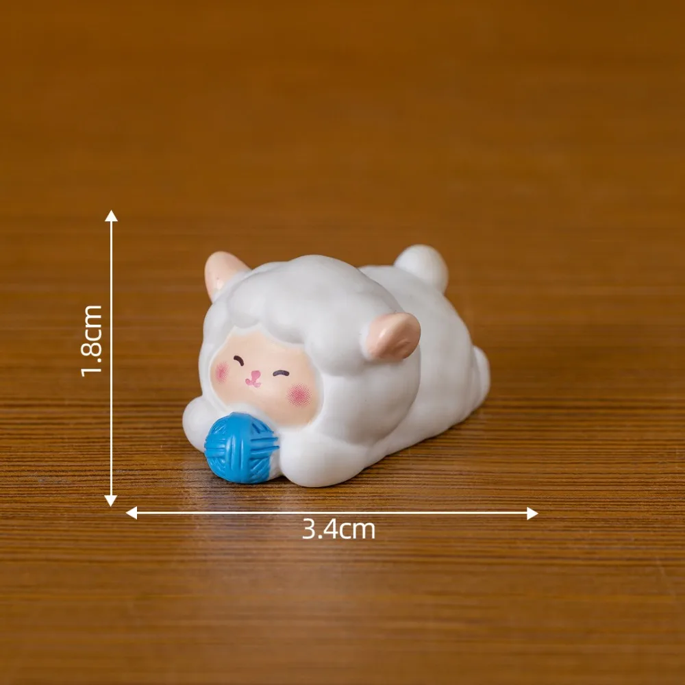 Miniatures Cute Lamb Resin Decor Creative Cartoon Sheep Statue Decoration Kawaii White White Sheep Ornaments Car Desktop