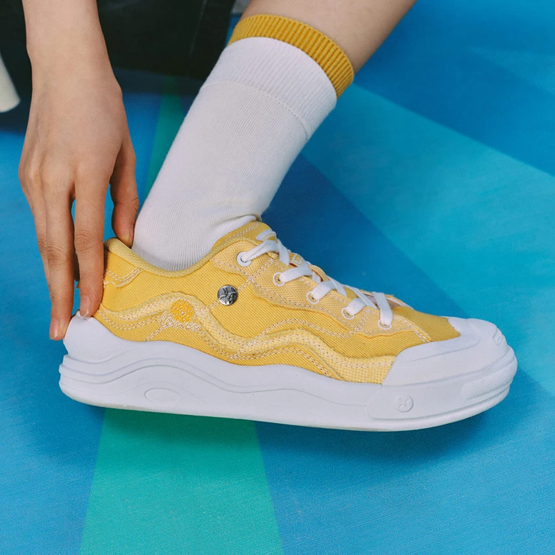Xtep Skateboarding Shoes For Women 2024 Summer Durability Skate Shoes Cozy Fuzz Retro Everyday Comfortable Sneakers 876218310020