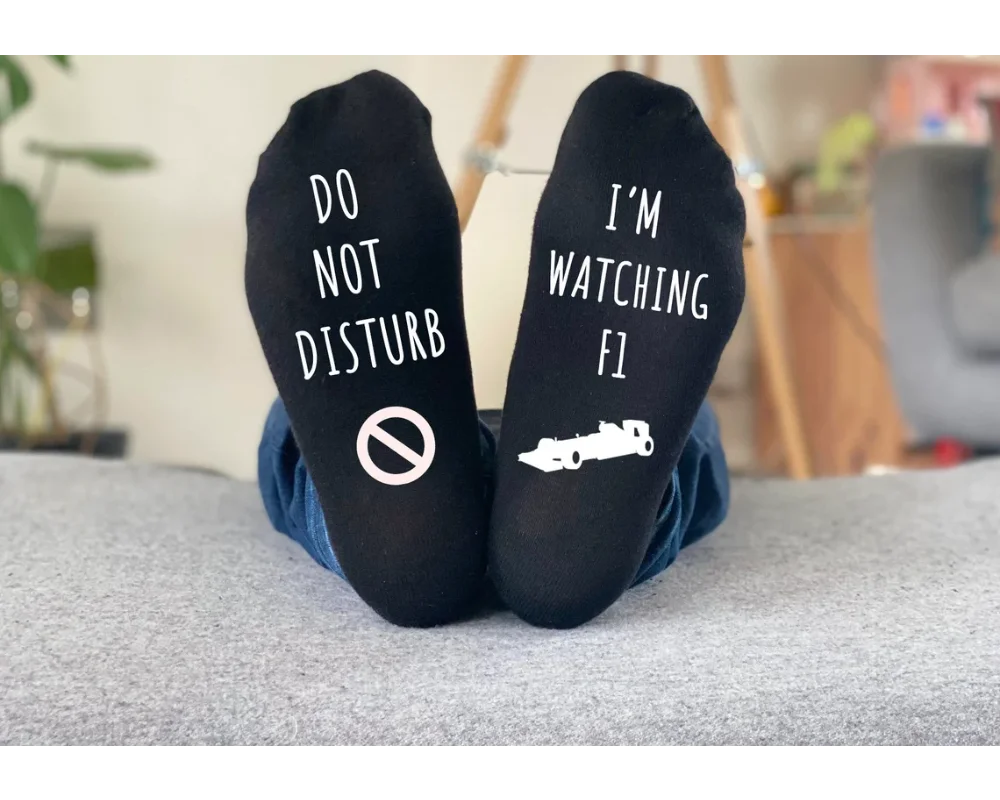 Носки с индивидуальным именем, «Не беспокоить, ИМЯ, просмотр» F1, гоночные носки Формулы 1, мужские подарочные принадлежности для дня рождения