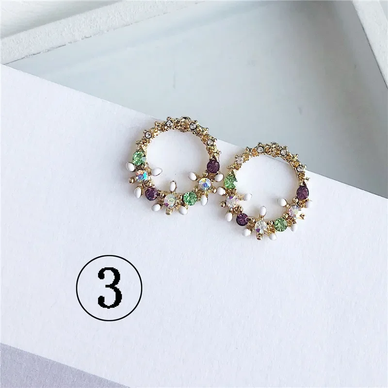 New fashion brand jewelry design Small and exquisite earring color flower earrings female simple temperament earrings for women