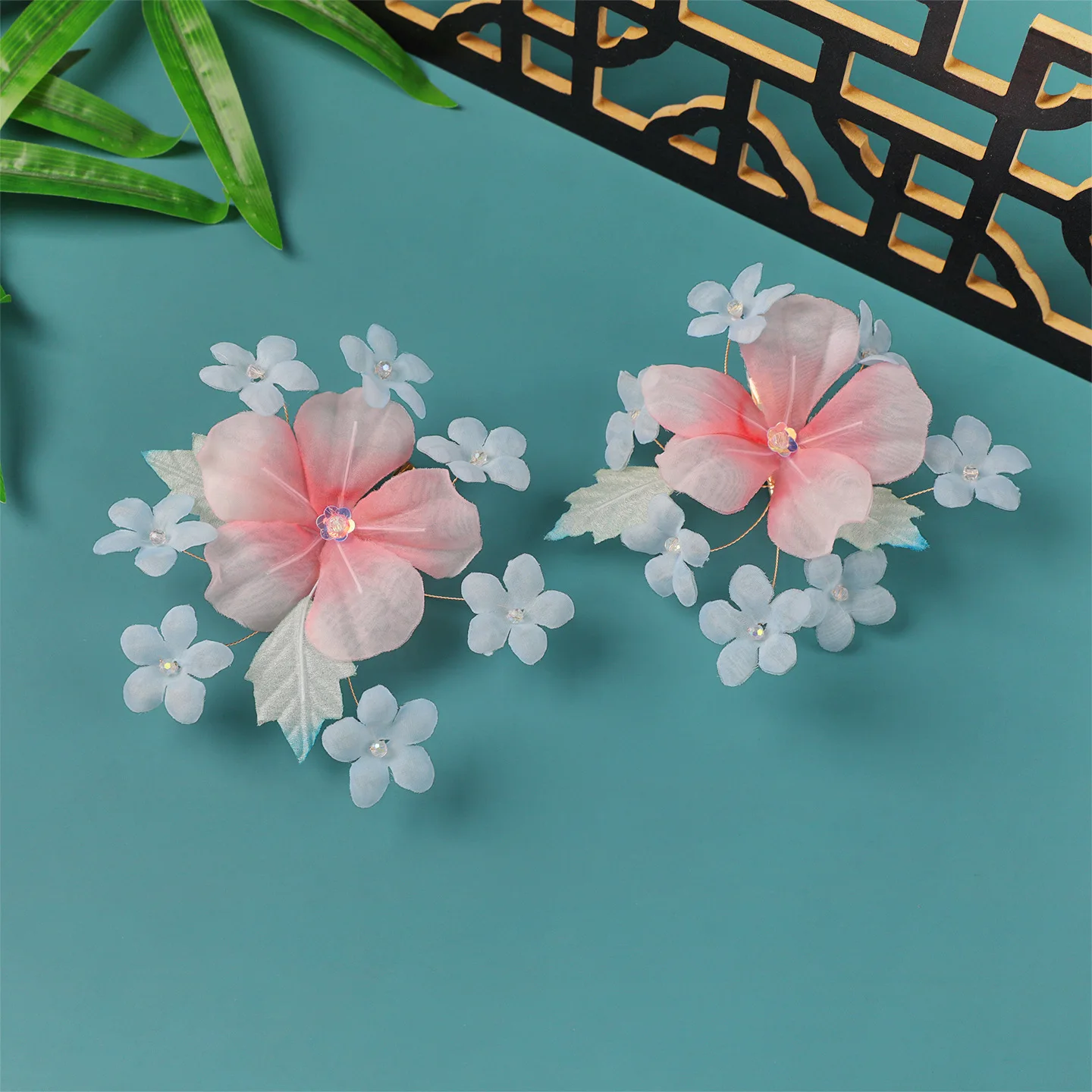2 Pcs Handmade Chinese Style Gradient Pink Organza Flower Hair Clips Traditional Hanfu Hair Accessories For Women Cosplay Party view 2