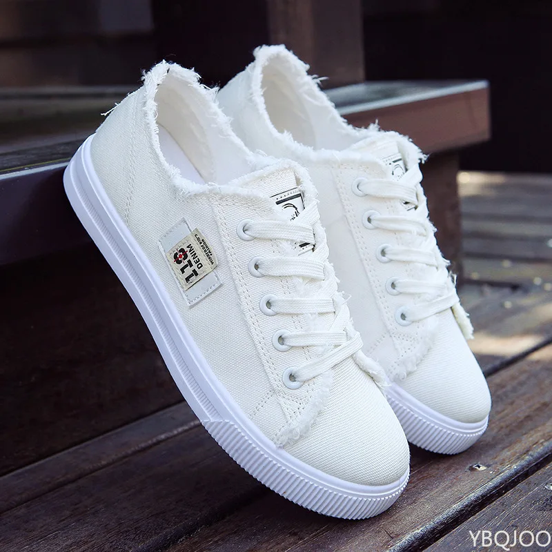 أحذية قماشية مريحة كاجوال مجموعة الخريف النسائية أحذية رياضية عصرية متعددة الاستخدامات بسيطة وخفيفة الوزن