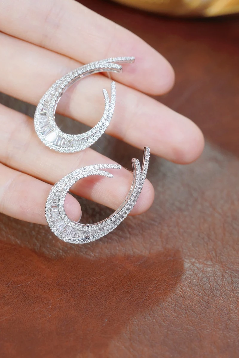 LUOWEND 100% 18K White Gold Earrings Luxury Design 2.10carat Real Natural Diamond Drop Earrings for Women High Party Jewelry