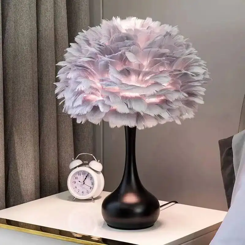 Feather Desk Lamp Bedroom Girl Bedside Lamp Princess Style Light Luxury Simple, Romantic Warm, Wedding Decoration, Night Light