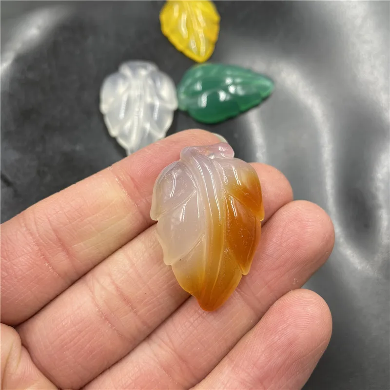 Cheap Jade Double-Sided Carved Green Chalcedony Leaf Pendant Yellow Agate Descendants of the Rich Pendant Jade pendant