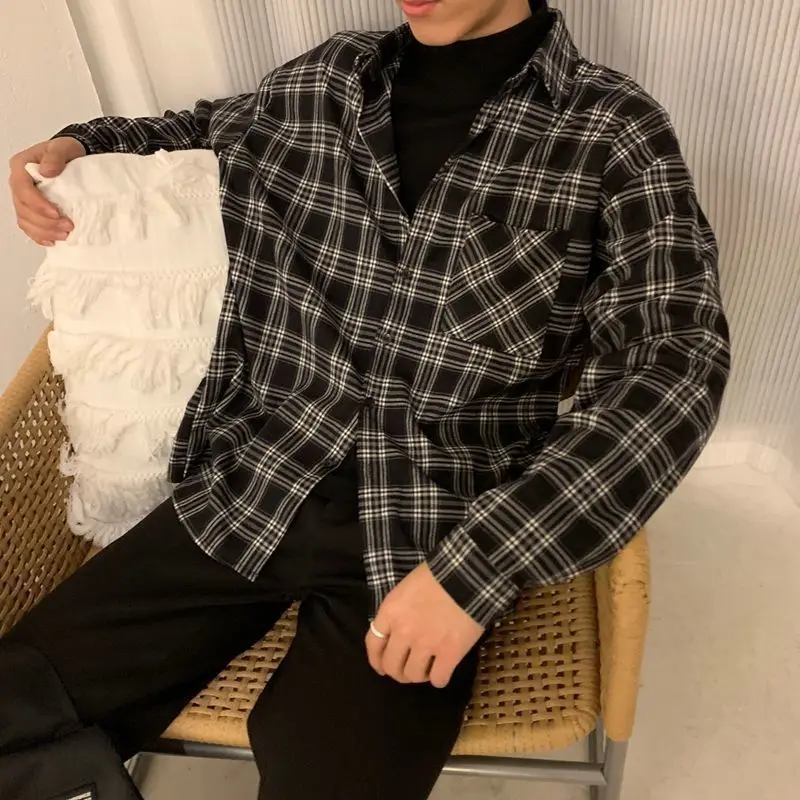 Men's Vintage Plaid Long Sleeve Shirt Loose Black White Checkered Casual Jacket Retro Streetwear Overshirt