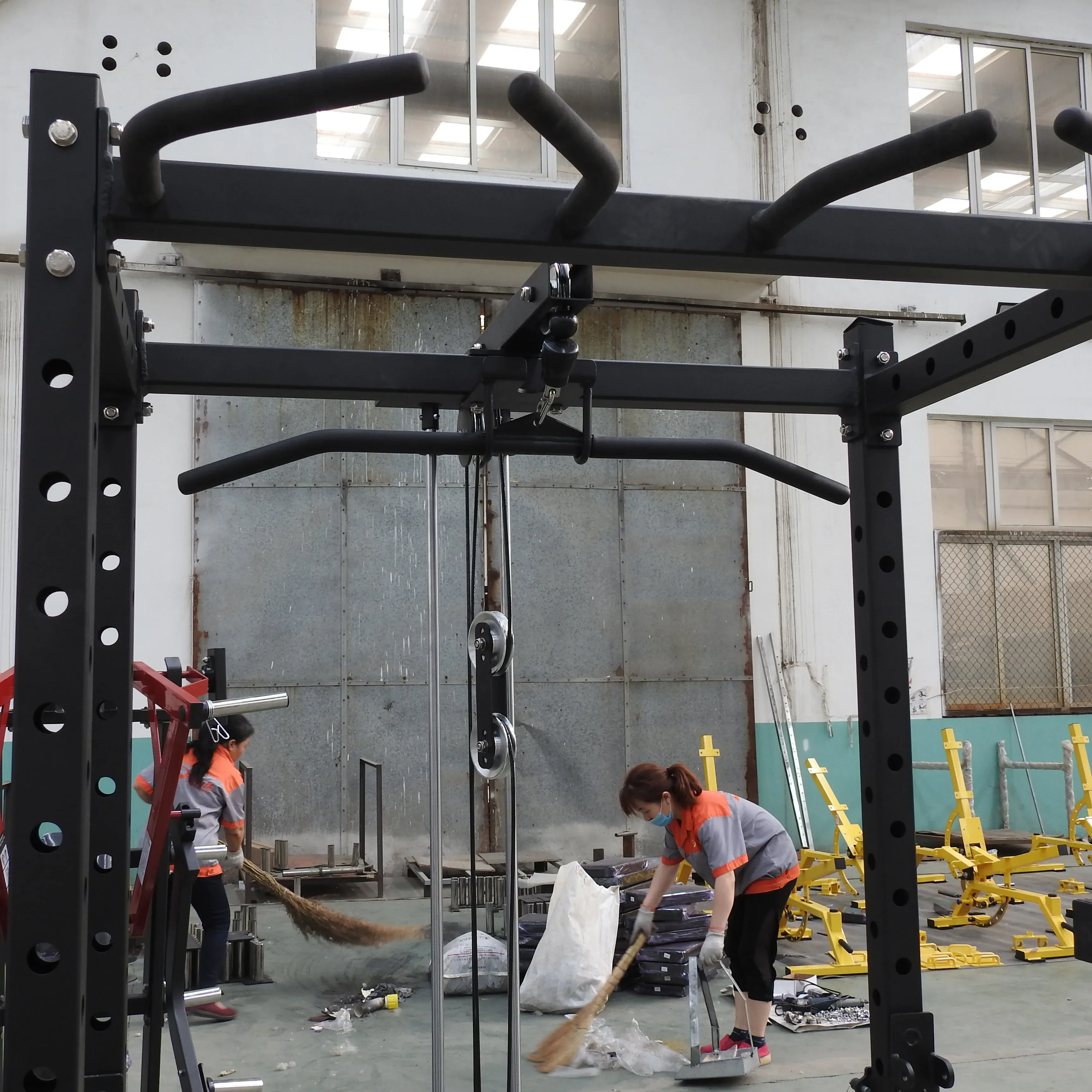 Multi Function Fitness Gym Equipment Home Use Power Half Squat Rack Customized Steel Logo Muscle Power Rack