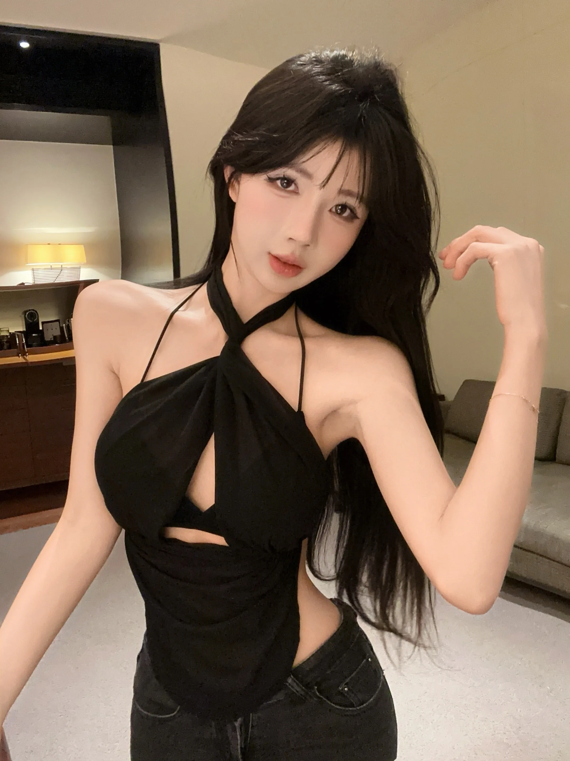 

Sexy Unique Thai Style Irregular Halter Backless Tank Top Women's Summer Pure Desire Spicy Girl Hanging Neck Tube Top