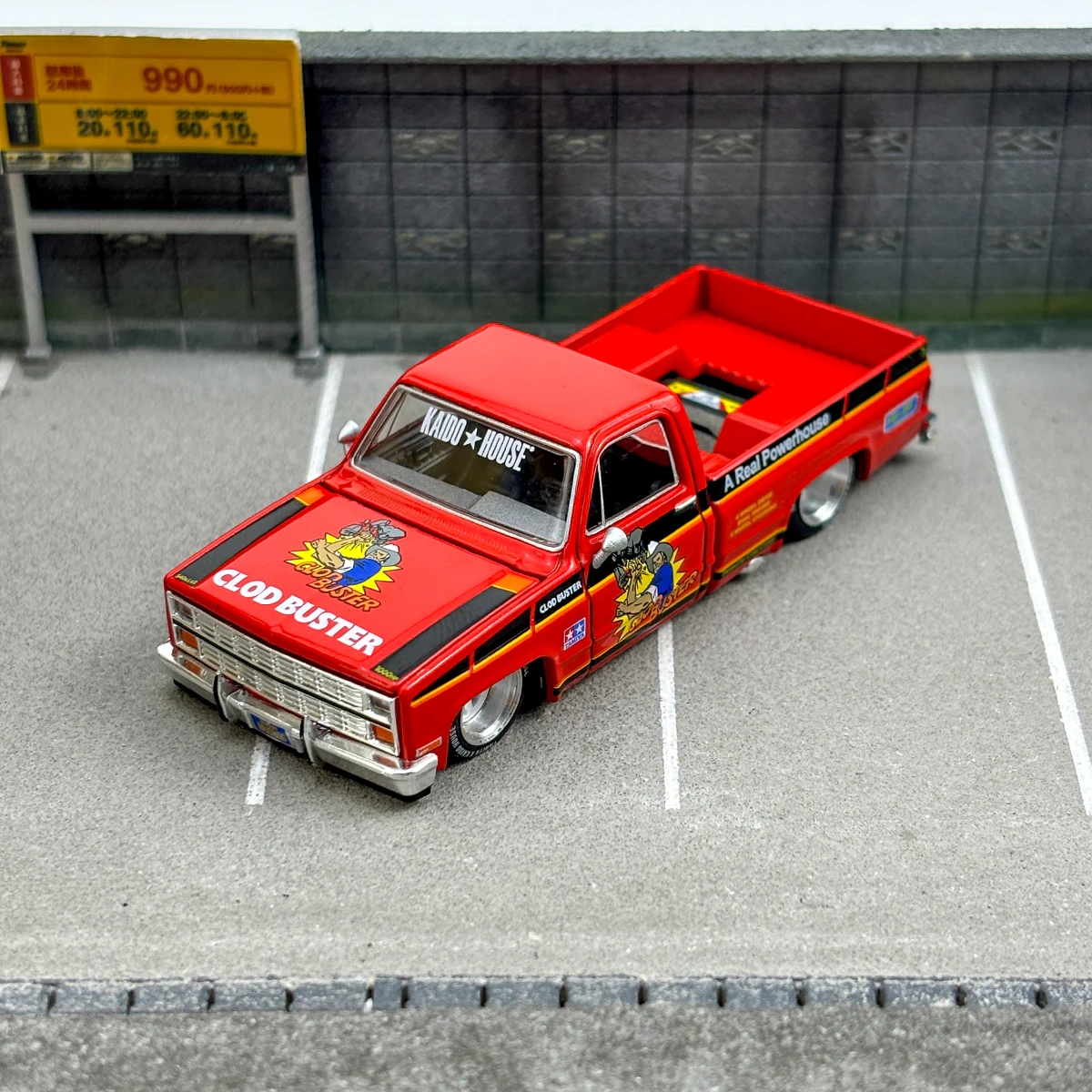 Kaido House+MINIGT 1:64 #130 Silverado diecast model car