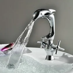 Chrome Polished Brass Basin Mixer Tap Dual Handle Hot and Cold Faucet Dolphin Style Bath Mixer Terneira Faucet