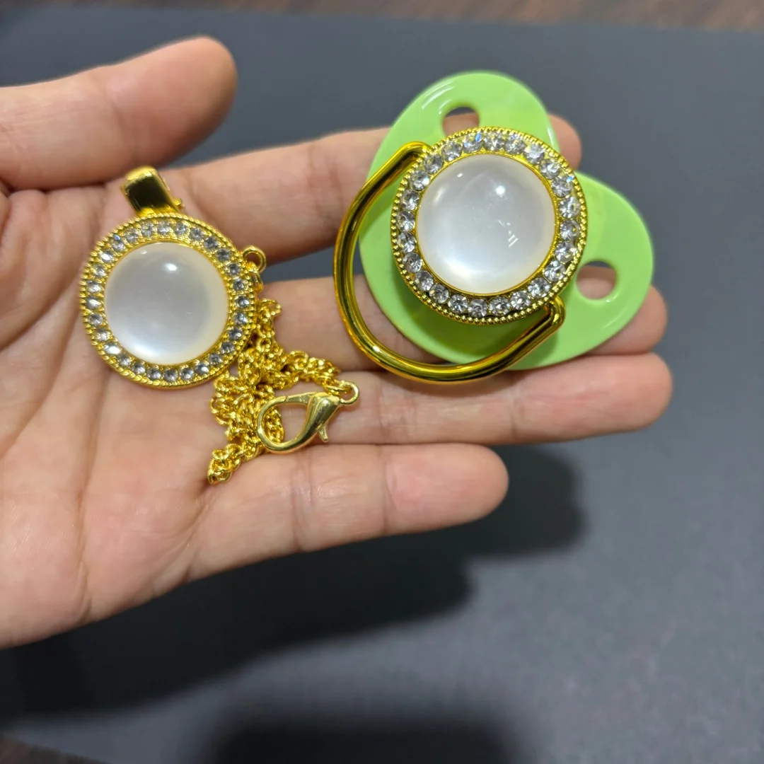 2026 Cute Infant Pacifier Natural Nipple Feel Anti Dust Cover Non Toxic Silicone Help Baby Relieve Bad Mood 0-18M