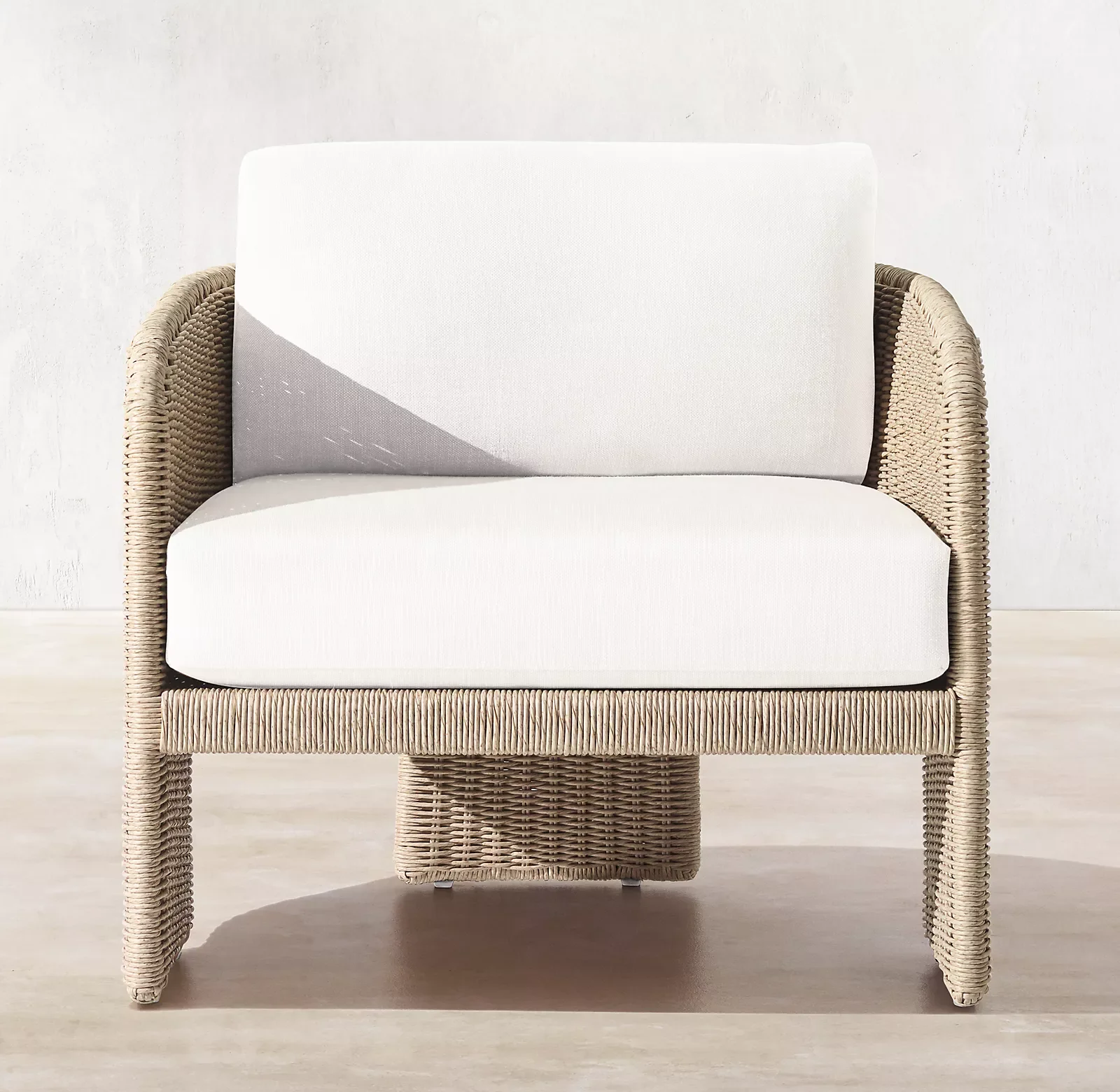 Hot-selling New Arrival Outdoor Patio Garden Set All Weather Wicker La Paz Lounge Chair Modern Luxury Outdoor Furniture