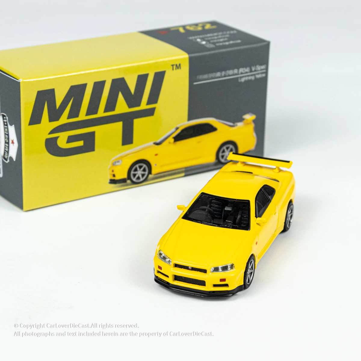 MINIGT 1:64 Skyline (R34)  V-Spec  Lightning Yellow  Model Car