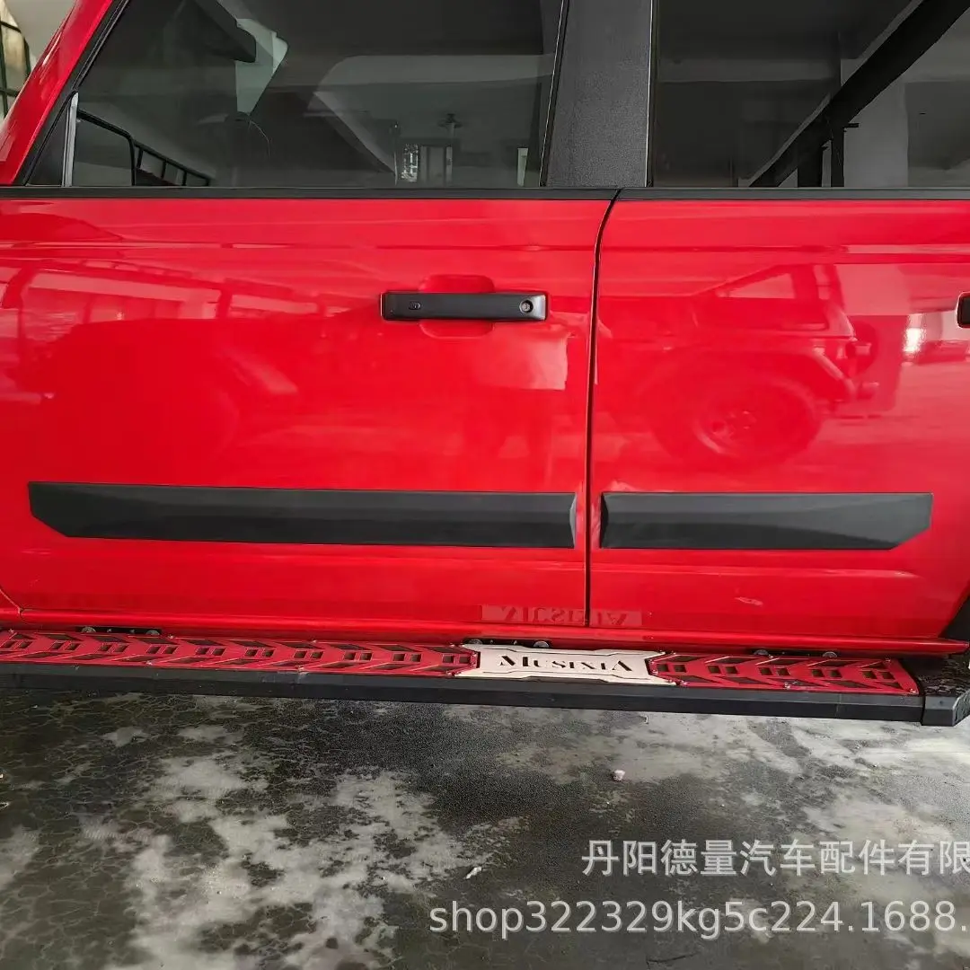 

Suitable for 21-23 Ford bronco door trim, horse door protective shell Ford horse door trim