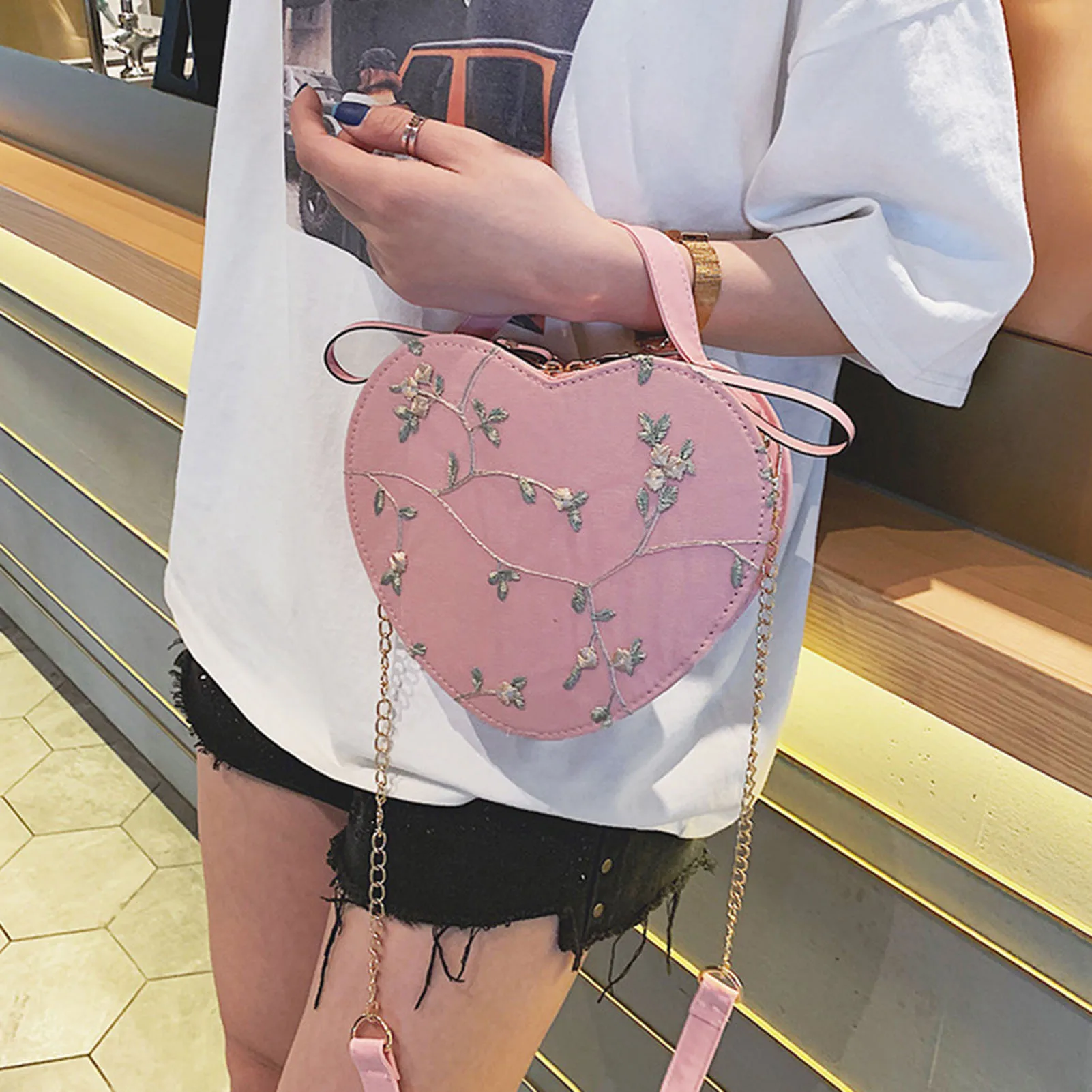 

Women Sweet Crossbody Bag PU Leather Handbags with Lace & Flower Pattern for Commuting Business Travel