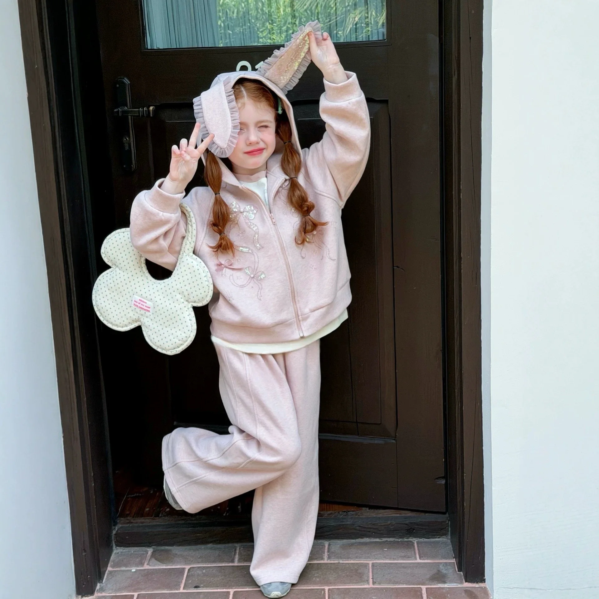 Girls' Autumn Outfit Set 2026 New Stylish Baby Girl Spring and Autumn Hoodie Two-piece Set for Children's Autumn Clothes