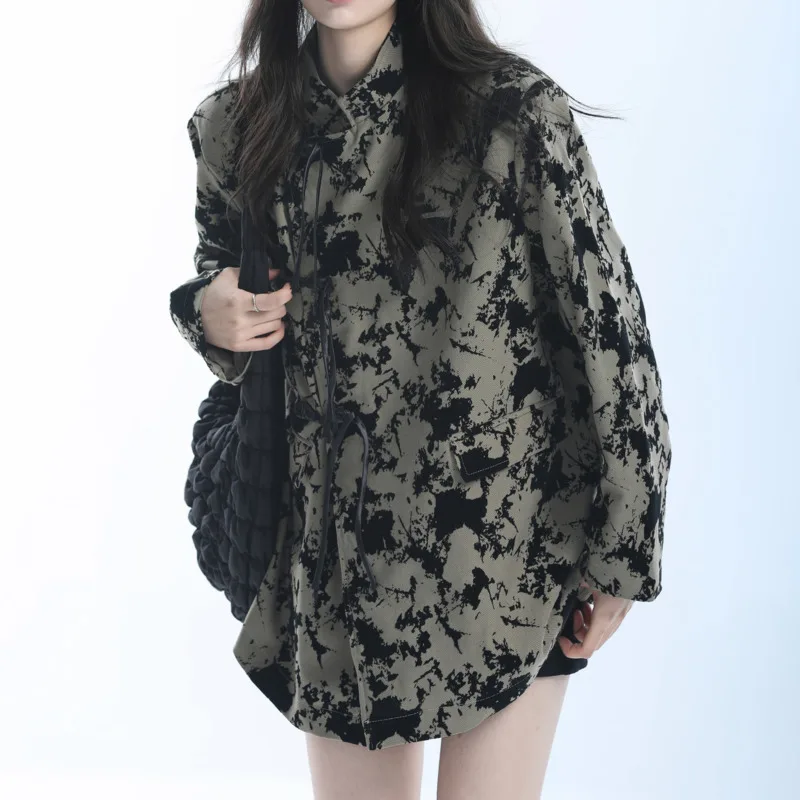 KWTX Giacca da donna con stampa a blocchi di colore casual Streetwear Giacca chic con bottoni a rana Moda primavera estate 2025 di alta qualità