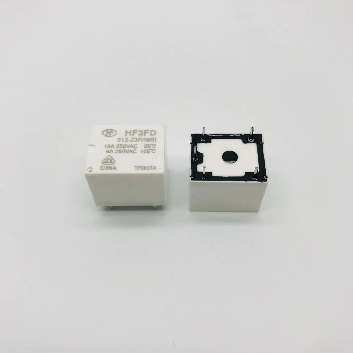 HF3FD-012-Z3F (088) One set of conversion 5-pin 10A250VAC Hongfa relay white shell 12VDC